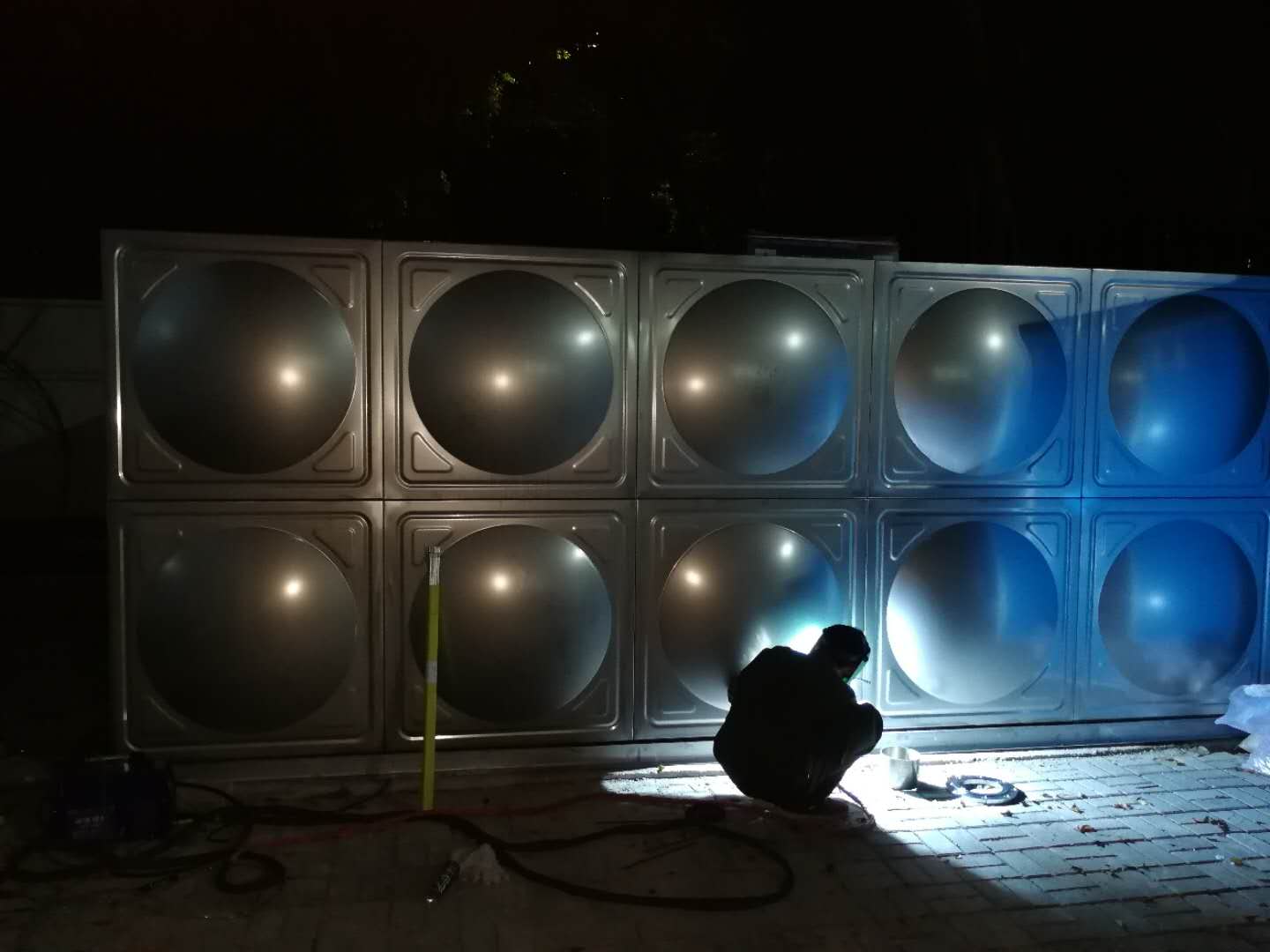 深圳地铁消防水箱