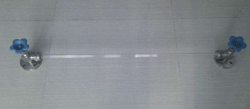 在容器中液体介质的高低叫做液位，测量液位的仪表叫液位计。液位计为物位仪表的一种